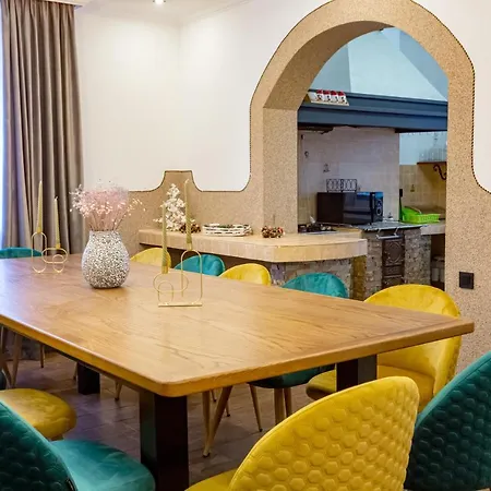 катаман хаус - басейн з підігрівом Holiday home Slavske